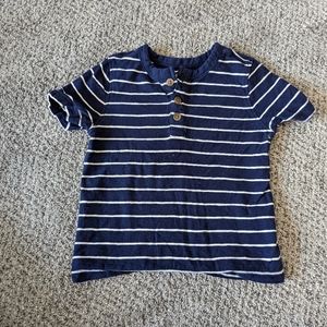 Old navy boys tshirt